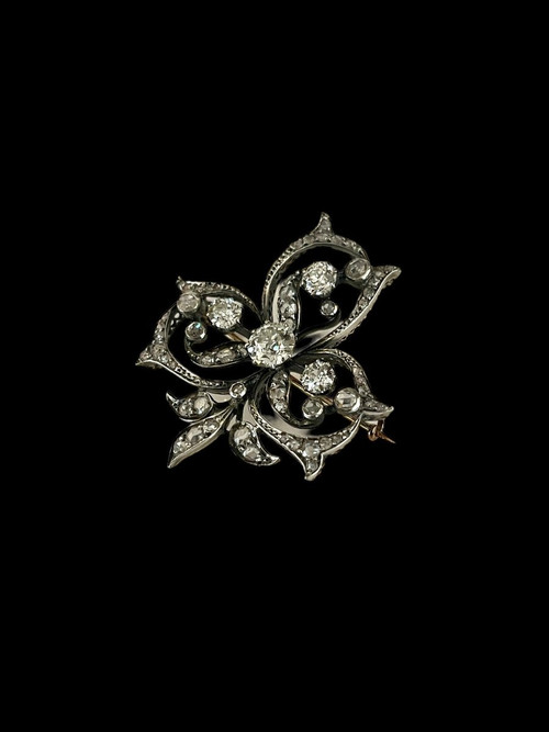 Volute Brooch Set With Diamonds 19th Century