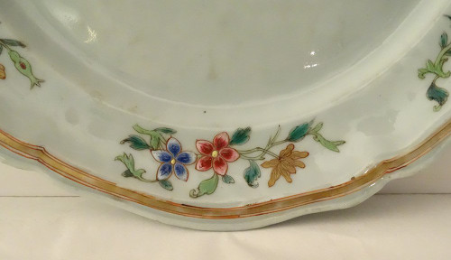 Pair of Compagnie Des Indes Porcelain Dishes Birds Pheasants Flowers 18th century