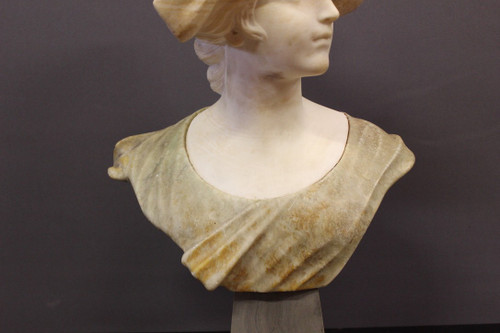 Busto di fanciulla in alabastro bicolore 1900 circa