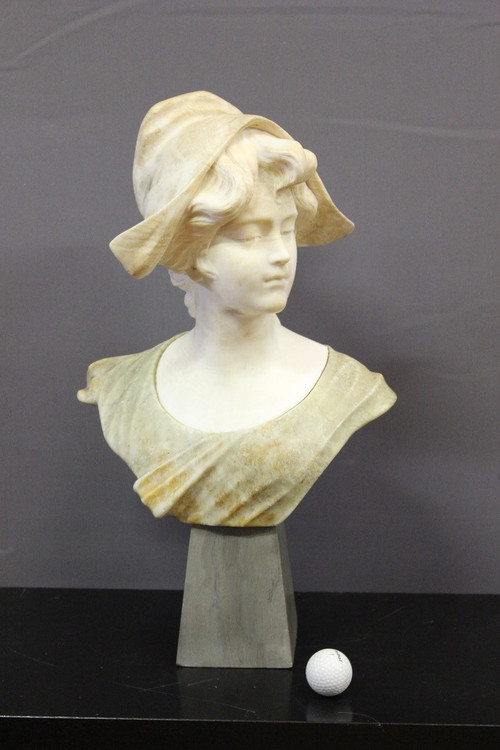 Busto di fanciulla in alabastro bicolore 1900 circa