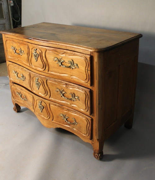 Louis XV Blond Walnut Commode Lyonnaise