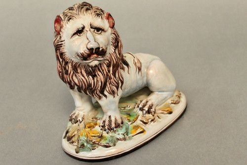 Lion En Faience De Saint Clément