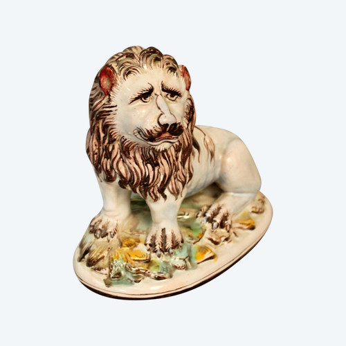 Lion En Faience De Saint Clément