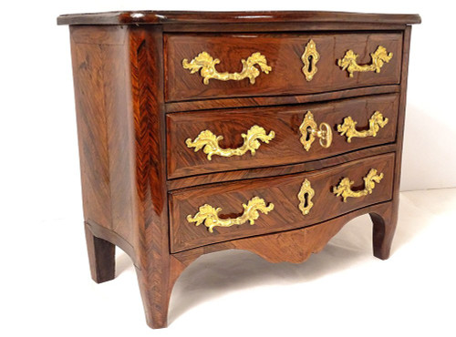 Petite Commode Maîtrise Régence Marqueterie Bois Violette Estampillée 18è