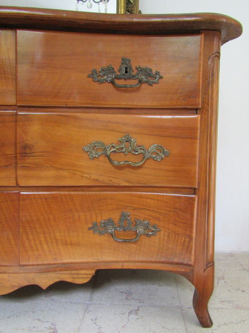 Louis XV chest of drawers