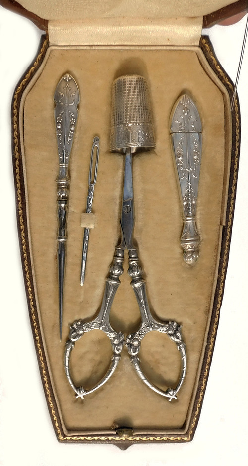 Napoleon III silver sewing set in ivory case