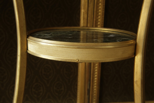 Tripod pedestal table in chased and gilded bronze, 20th century neoclassical work.