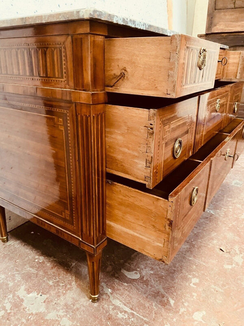 Louis XVI inlaid wood chest of drawers XIX century