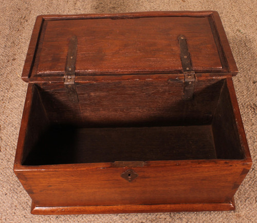 Small Colonial Chest - 18th Century