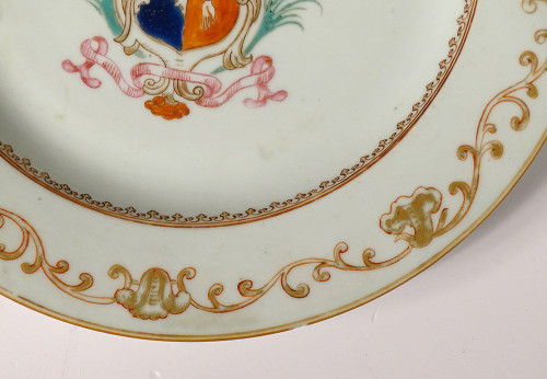 Paire Plats Porcelaine Compagnie des Indes Armoiries Blason Chevalier 18è