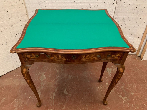 Table a jeu de style Louis XV en marqueterie Hollandaise XIX siècle Console