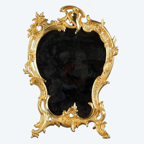 Miroir à poser en bronze doré de style Louis XV