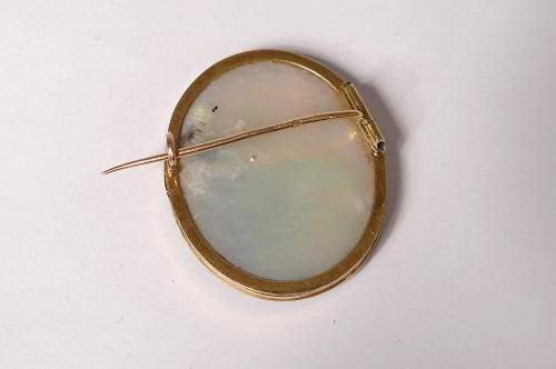 Miniature Oval Mother-of-Pearl Noble 18th Century Portrait Brooch 18K Solid Gold Enamel