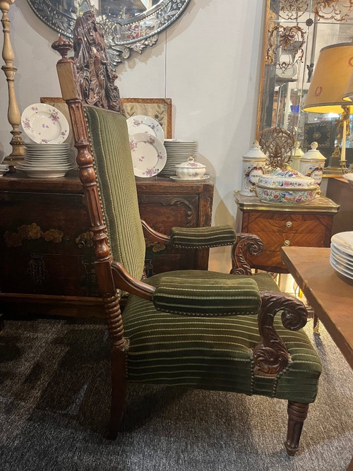 Large so-called "castle" armchair - Walnut - Mascaron - c. 1880.