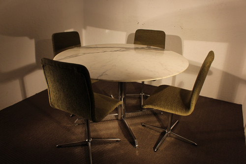 Knoll table and 4 chairs