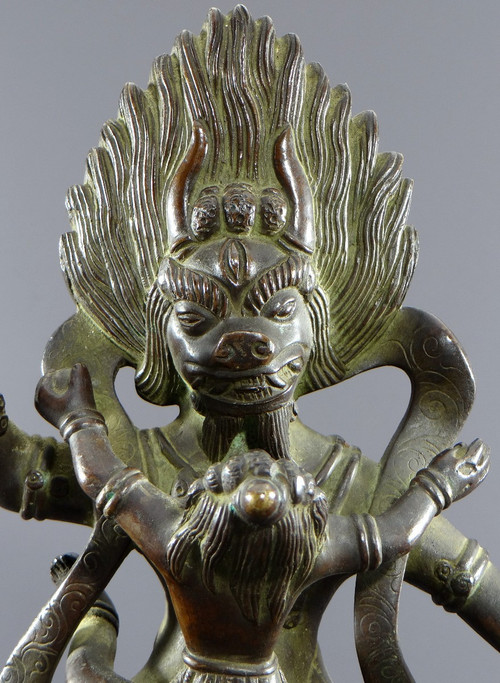 Tibet, premier tiers du XXème siècle, intéressant groupe en bronze figurant Yama.