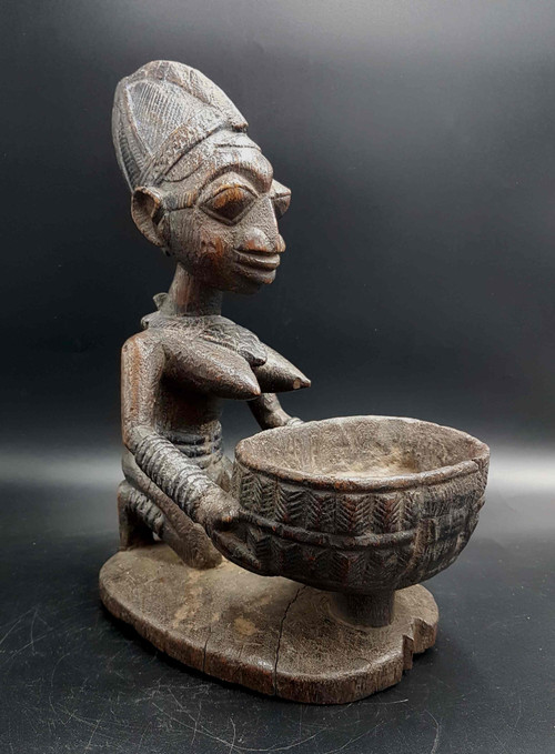 Porteuse De Coupe , peuple Yoruba, Bénin ou Nigeria 