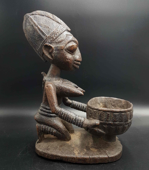 Porteuse De Coupe , peuple Yoruba, Bénin ou Nigeria 