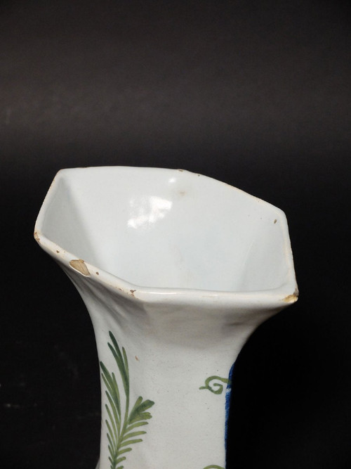 Paire de vases en faïence de Delft - XIXème siècle