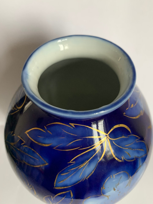 Vaso Camille Tharaud In Porcellana Di Limoges Blu E Oro