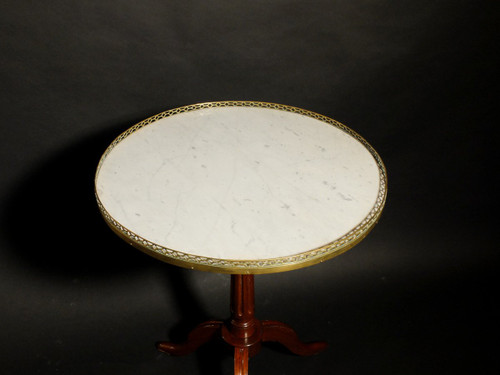 Louis XVI period pedestal table with tilting top