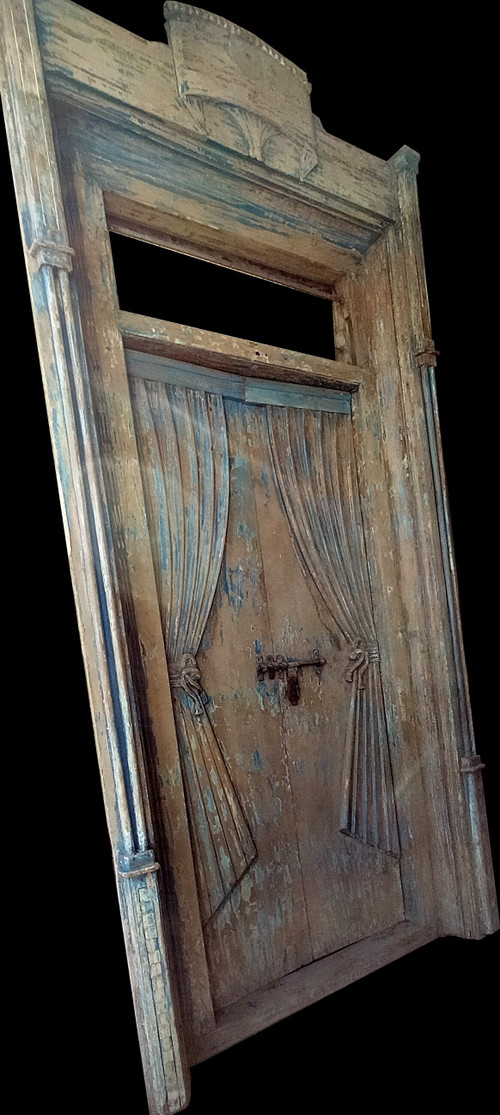 Exceptional Antique Draped Door Superb Patina In Very Good Condition Dreamlike Woodwork