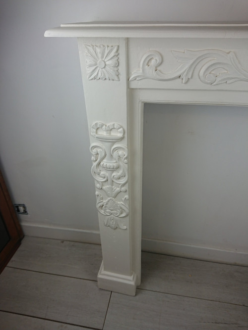 Fireplace mantel