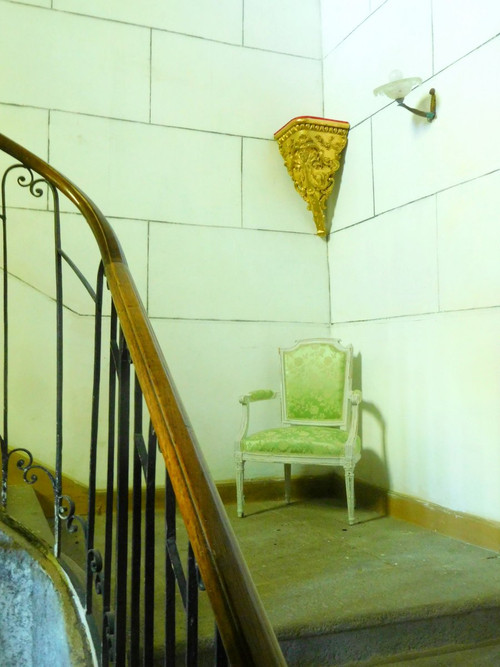 Pair Of Large Stairwell Corner Consoles - Regency Style In Golden Wood 19th