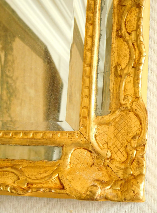 Closed Pare Mirror In Golden Wood and Mercury Glass, Louis XIV Regency Period 48x56cm