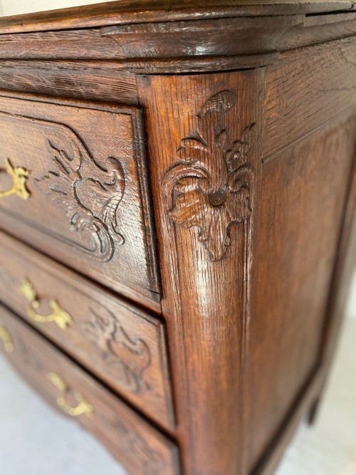 Louis XV Carved Chest of Drawers