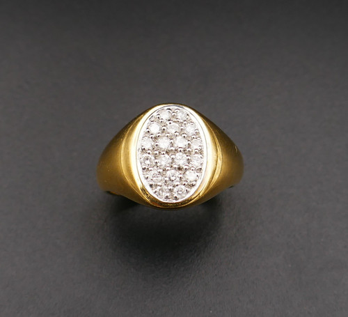 Diamond Signet Ring, 18 Carat Yellow Gold.