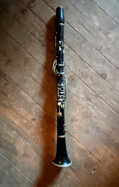  Belle Paire de clarinettes fin 19ème en palissandre sombre et bronze nickelé de belle qualité