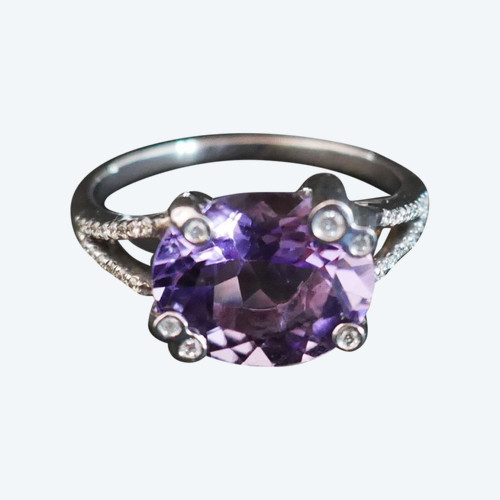 Amethyst And Diamond Ring, 18 Carat White Gold.