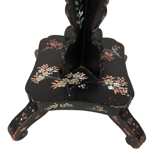 Napoleon III tilting pedestal table, blackened burgundy wood decorated with flowers