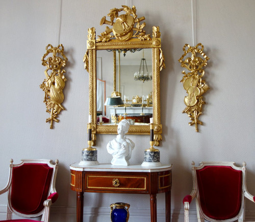 Large Louis XVI Period Giltwood Mirror, Provencal Model, Music Trophy Pediment