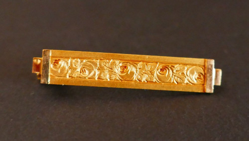 Art Deco Period Baby Barrette Brooch, Stylized Roses, 18 Carat Gold.