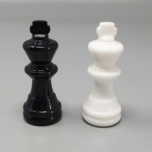 1970 Beautiful handmade Volterra alabaster black and white chess set. Made in Italy