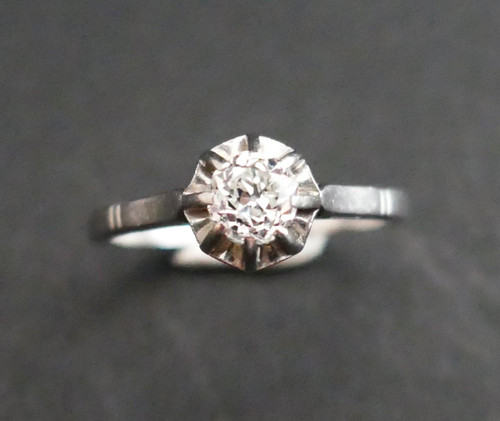 Solitaire Diamond Ring 0.40 Carat, Platinum Setting.