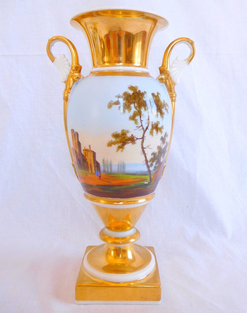 Paire De Vases Empire En Porcelaine De Paris - Paysages Tournants