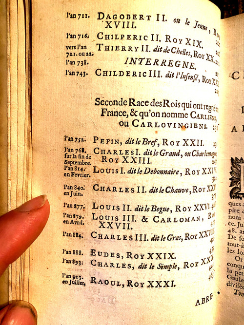 Riassunto cronologico della Storia di Francia di François de Mézeray, in 5 bellissimi volumi in pergamena dell'epoca ad Amsterdam Henri Schelte 1701