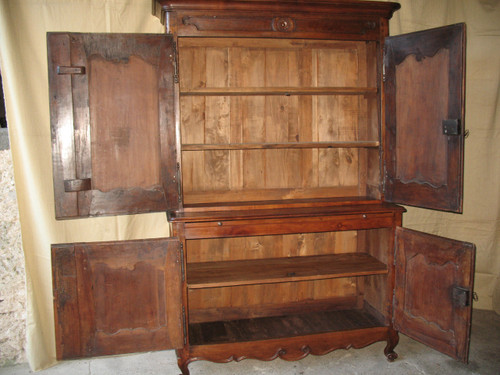 Zweiteiliges Charentes-Sideboard aus massivem Kirschholz, Ende des 18. Jahrhunderts, im Louis-XV-Stil