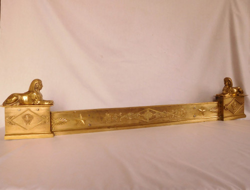 Empire period Gilded Bronze Sphinx Mantel Bar, Variant Modèle De Fontainebleau