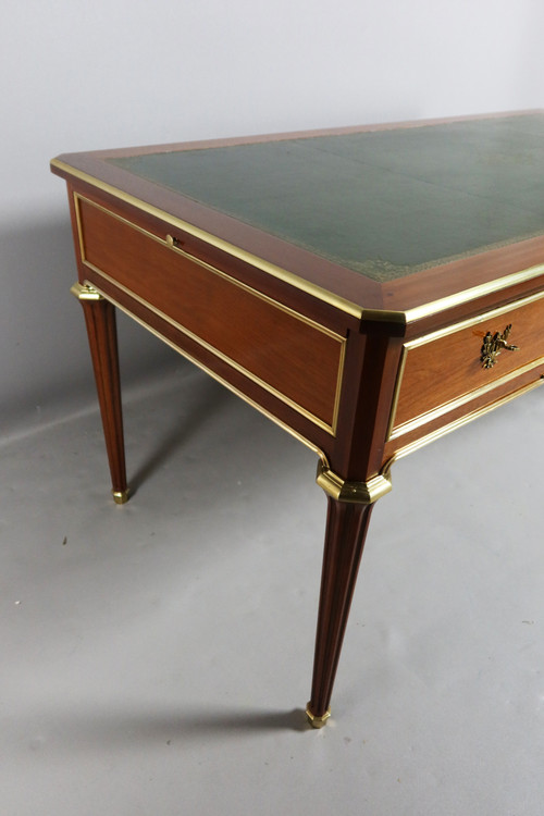 Louis XVI desk