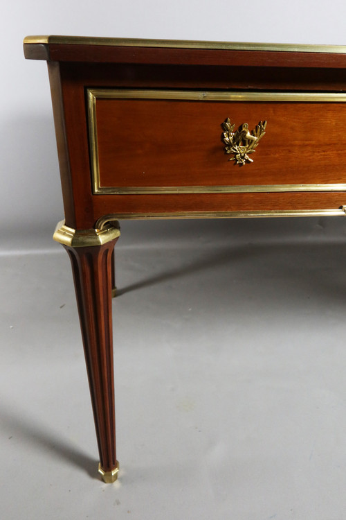 Louis XVI desk