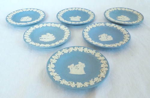 Wedgwood : Serie Von 6 Brottellern Aus Porzellan Biskuit