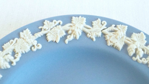 Wedgwood : Serie Von 6 Brottellern Aus Porzellan Biskuit