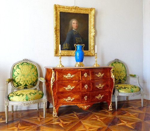 Jb Hedouin: Louis XV period Chest of Drawers In Rosewood, circa 1750 - Stamped