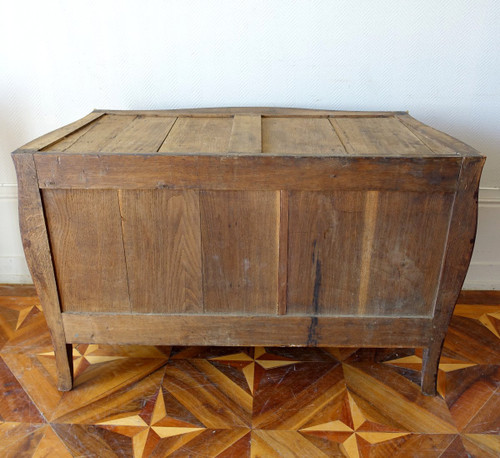 Jb Hedouin: Louis XV period Chest of Drawers In Rosewood, circa 1750 - Stamped