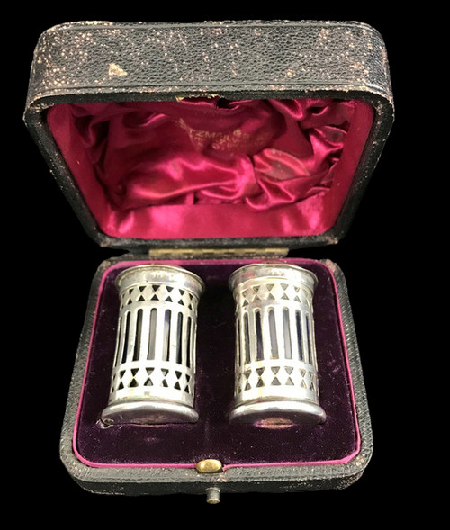 PAIR OF ANTIQUE STERLING SILVER SALIERES ( ENGLISH ) IN THEIR CASE