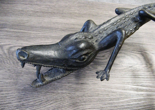 Krokodil-Skulpturen - Afrikanische Bronze - Bobo - Burkina Faso.